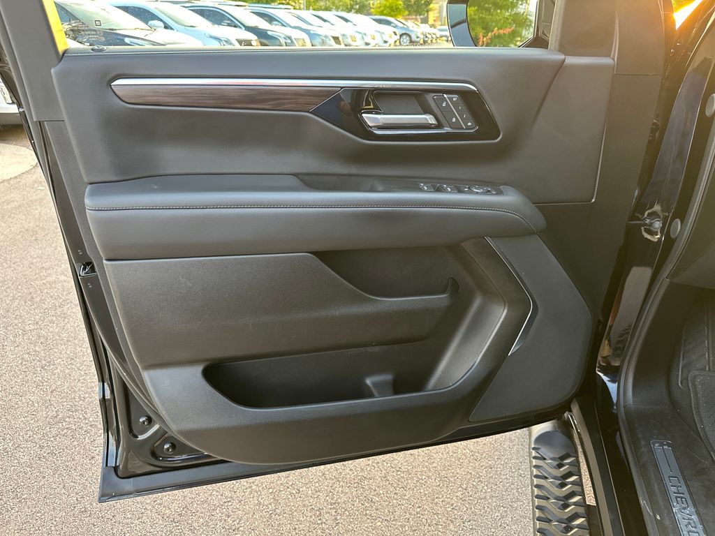 Used Car 2025 Chevrolet Tahoe  Z71 For Sale Under $70,000 In Austin, Texas