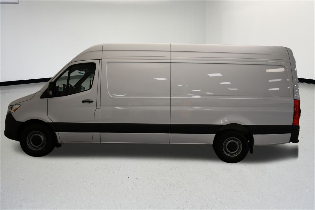 Thumbnail: 2026 Mercedes-Benz Sprinter - 5