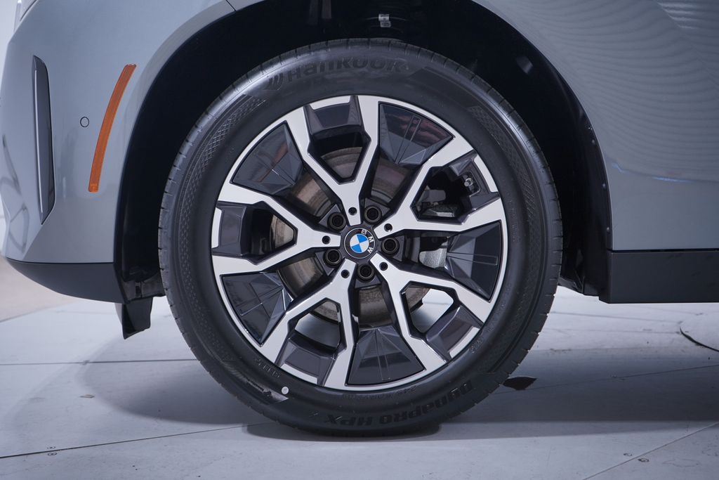 Thumbnail: 2026 BMW X3 - 2