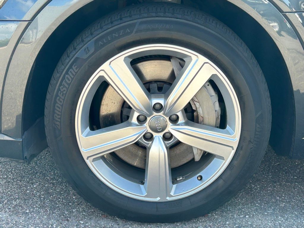 Used 2019 Gray Audi Premium Plus image 38