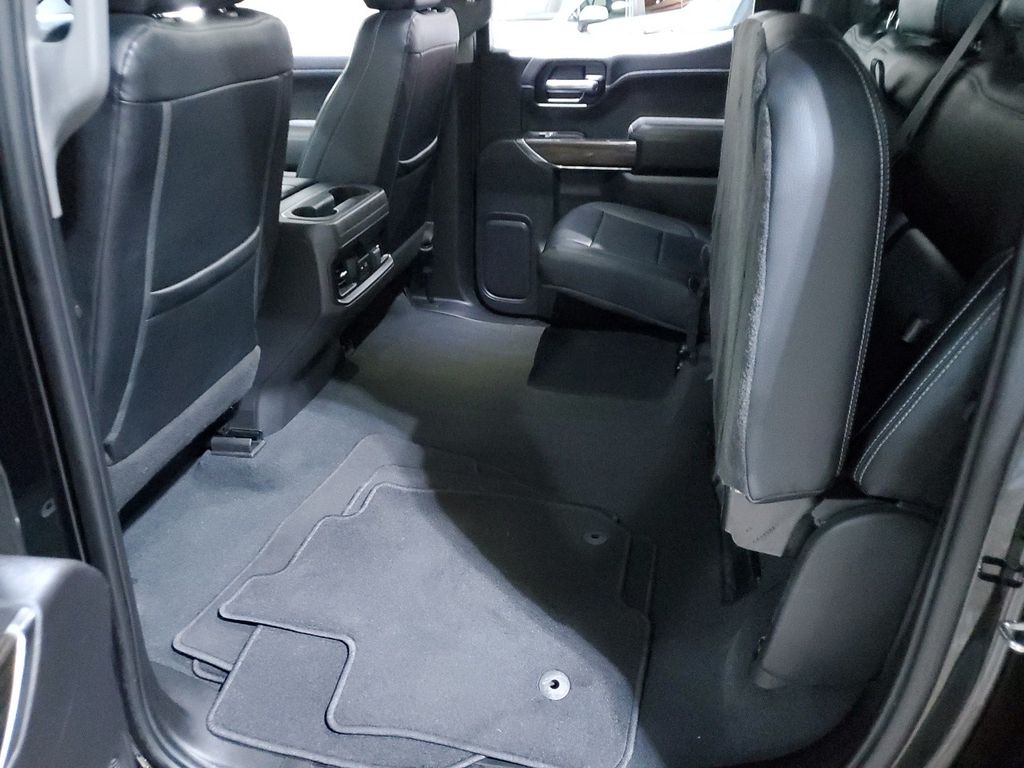 2021 Chevrolet Silverado 1500 RST photo