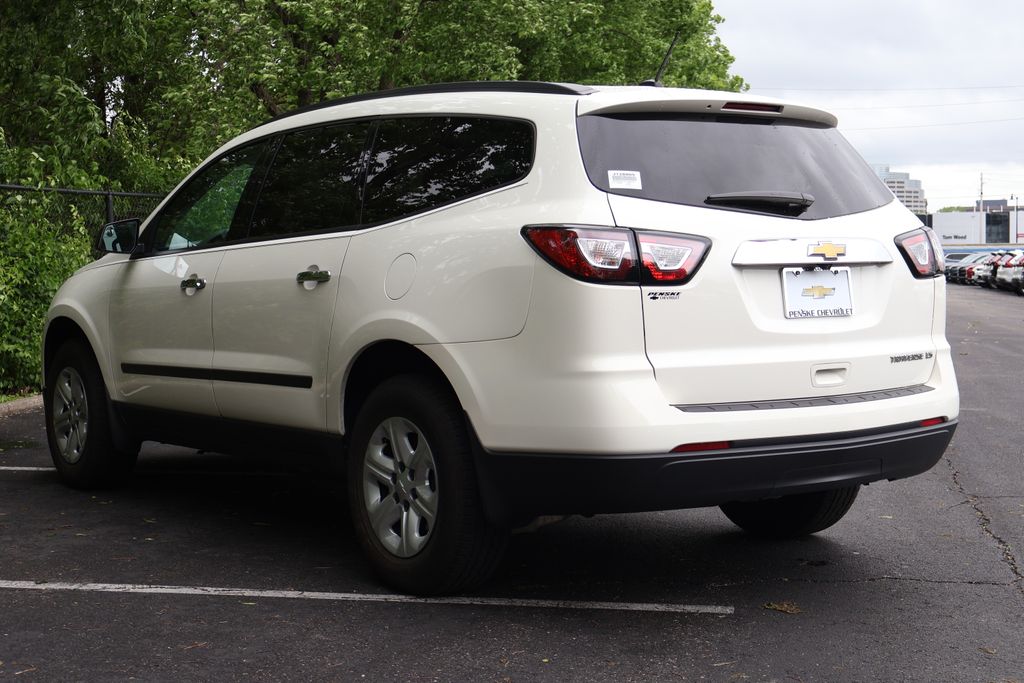 2013 Chevrolet Traverse LS 5