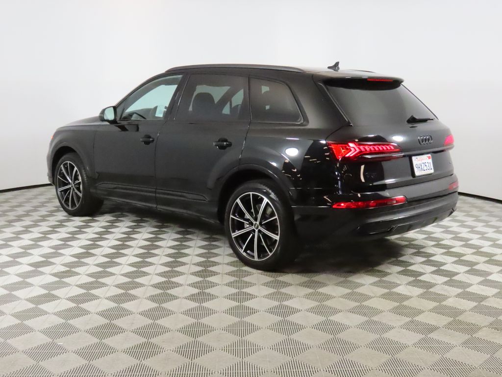 Thumbnail: 2023 Audi Q7 - 3