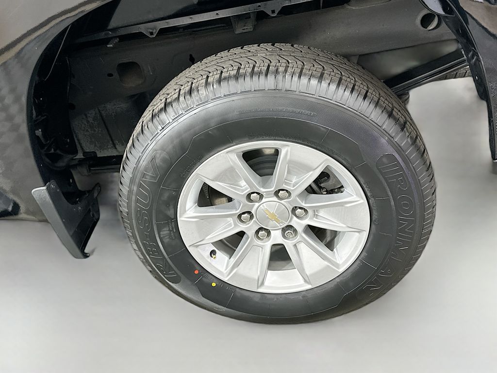 Thumbnail: 2023 Chevrolet Silverado 1500 - 30