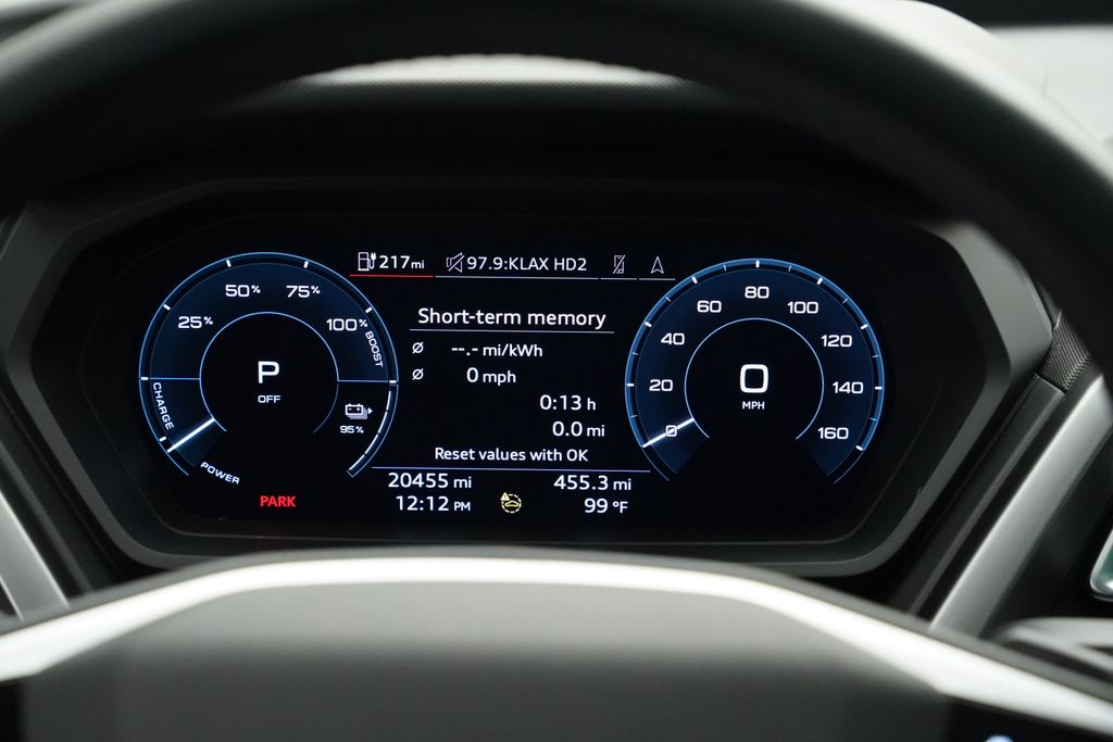 Thumbnail: 2023 Audi Q4 e-tron - 20