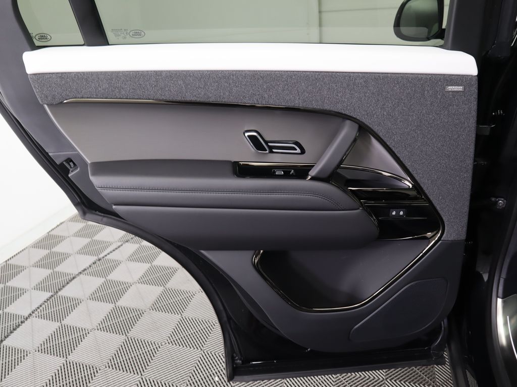 Thumbnail: 2025 Land Rover Range Rover Sport - 26