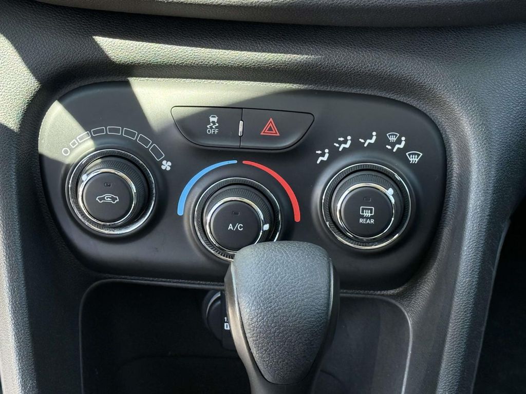 2016 Dodge Dart SXT Sport - Photo 20