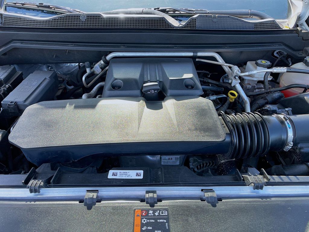 Used 2023 Summit White Chevrolet LT image 28
