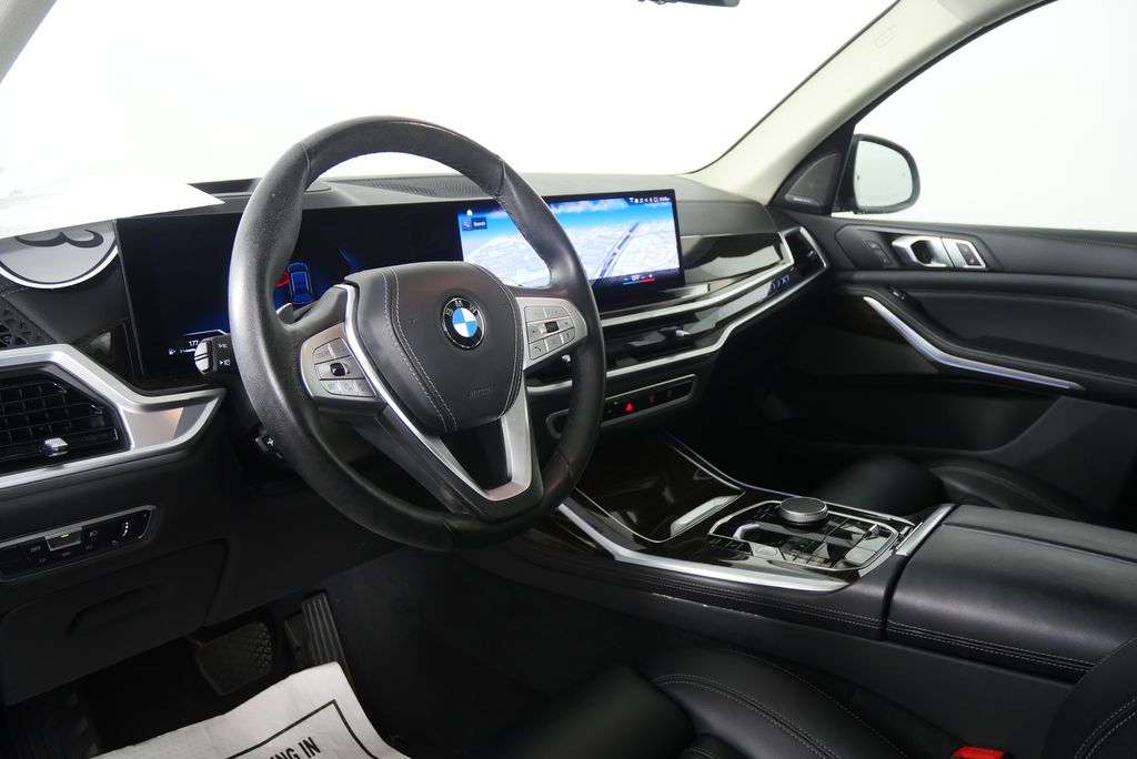 Thumbnail: 2023 BMW X7 - 12