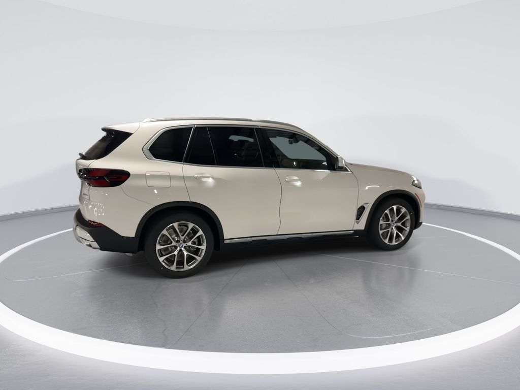 2025 BMW X5 xDrive50e 8