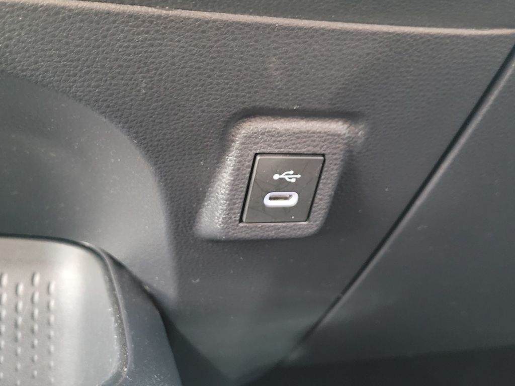 Used 2024  Toyota SE image 27