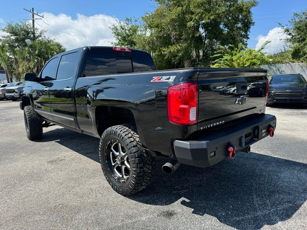 2018 Chevrolet Silverado 1500 LTZ 6