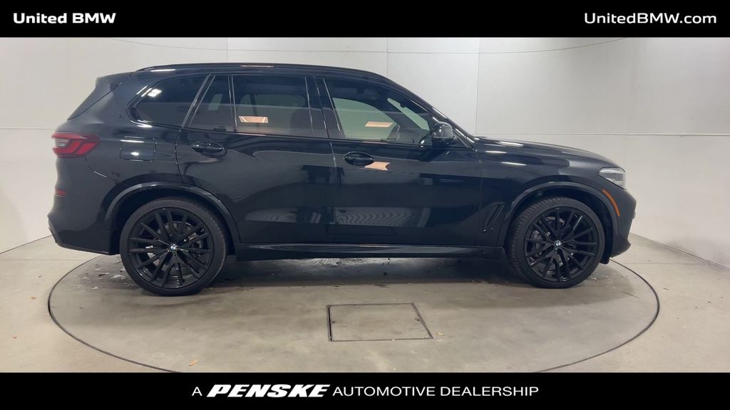 Thumbnail: 2021 BMW X5 - 9