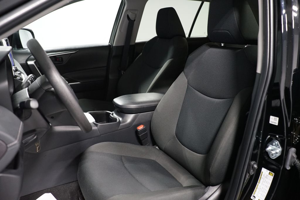 Thumbnail: 2025 Toyota RAV4 - 26