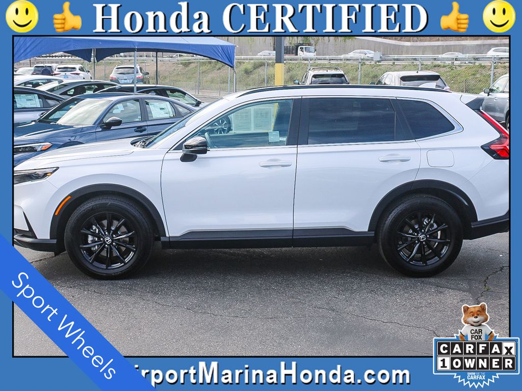 View vehicle photo 3