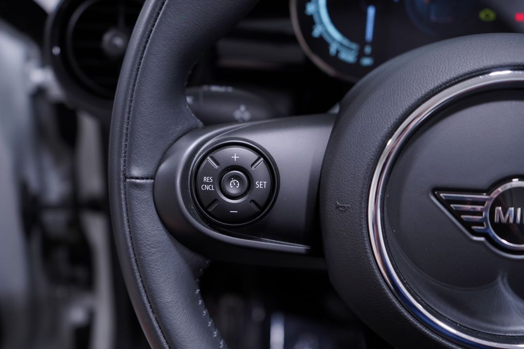 Thumbnail: 2021 MINI Cooper - 16