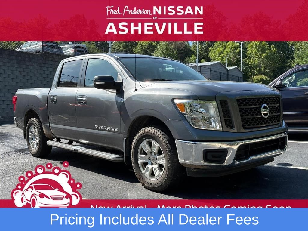 2019 Nissan Titan SV Crew Cab 4WD
