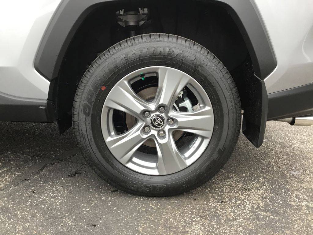 Thumbnail: 2025 Toyota RAV4 - 10