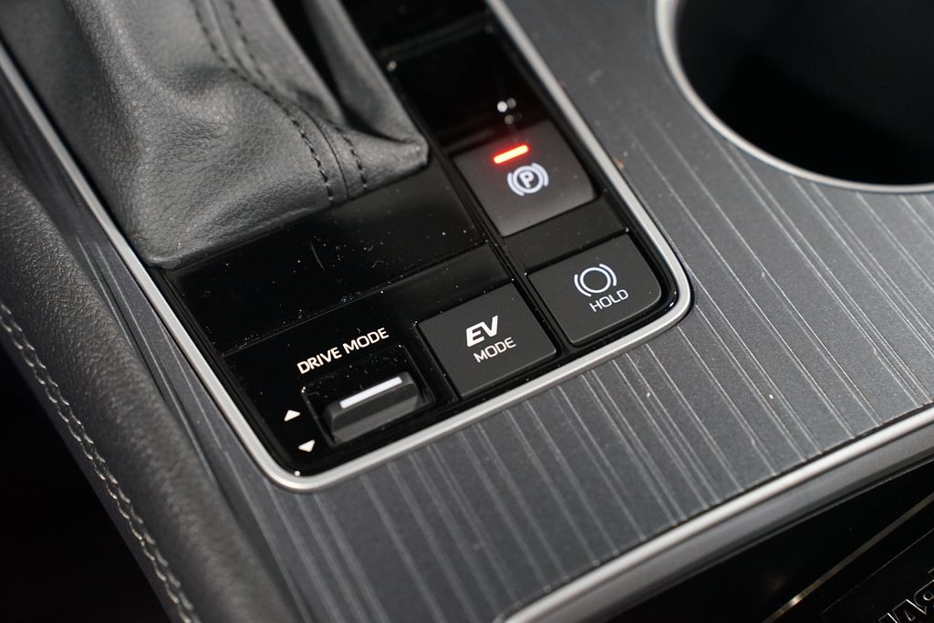 Thumbnail: 2026 Toyota Sienna - 22