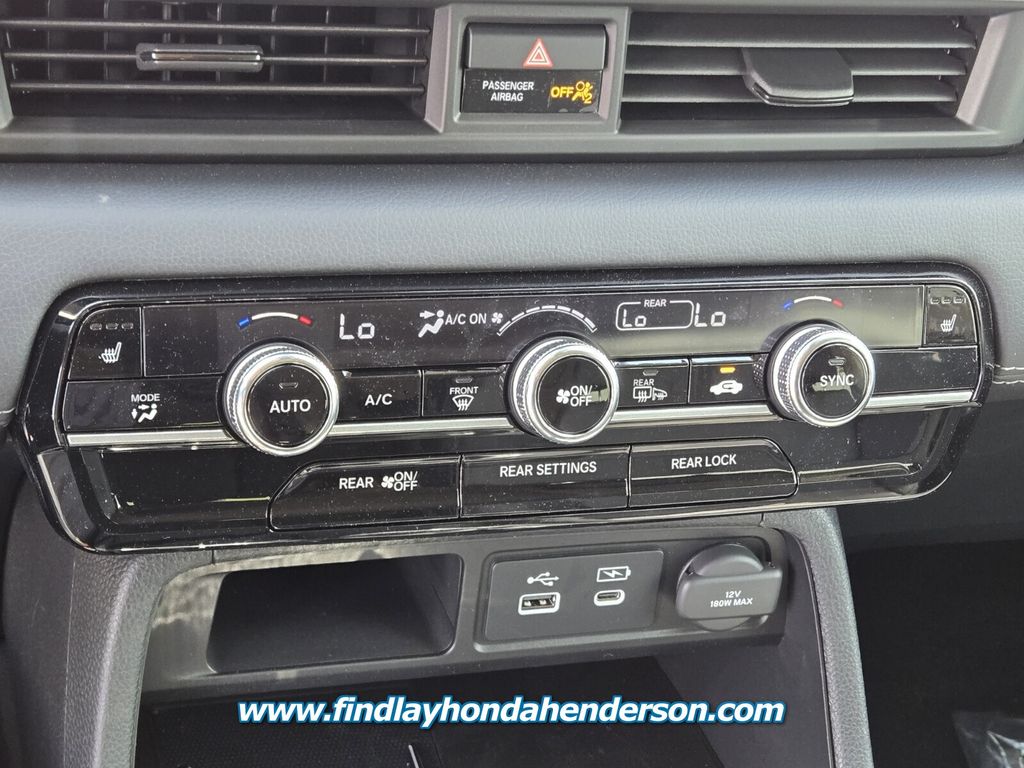 2025 Honda Pilot Touring photo