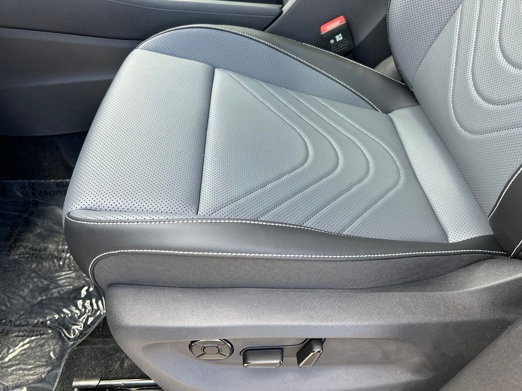 New 2026 Platinum Gray Volkswagen 2.0T SE image 46