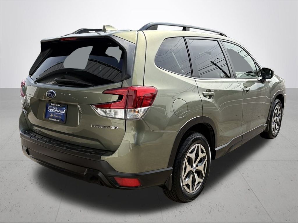 2021 Subaru Forester Premium