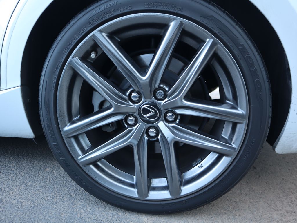 Thumbnail: 2014 Lexus IS - 14