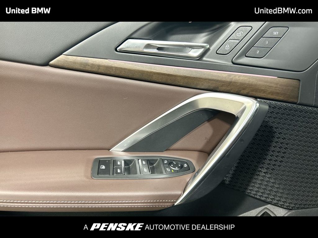 Thumbnail: 2025 BMW X1 - 11