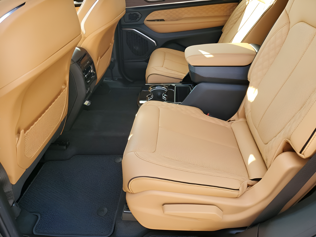 New Car 2025 Jeep Grand Cherokee L  Summit For Sale Under $70,000 In Austin, Texas