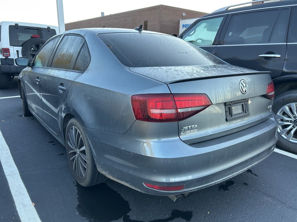 Thumbnail: 2016 Volkswagen Jetta - 2