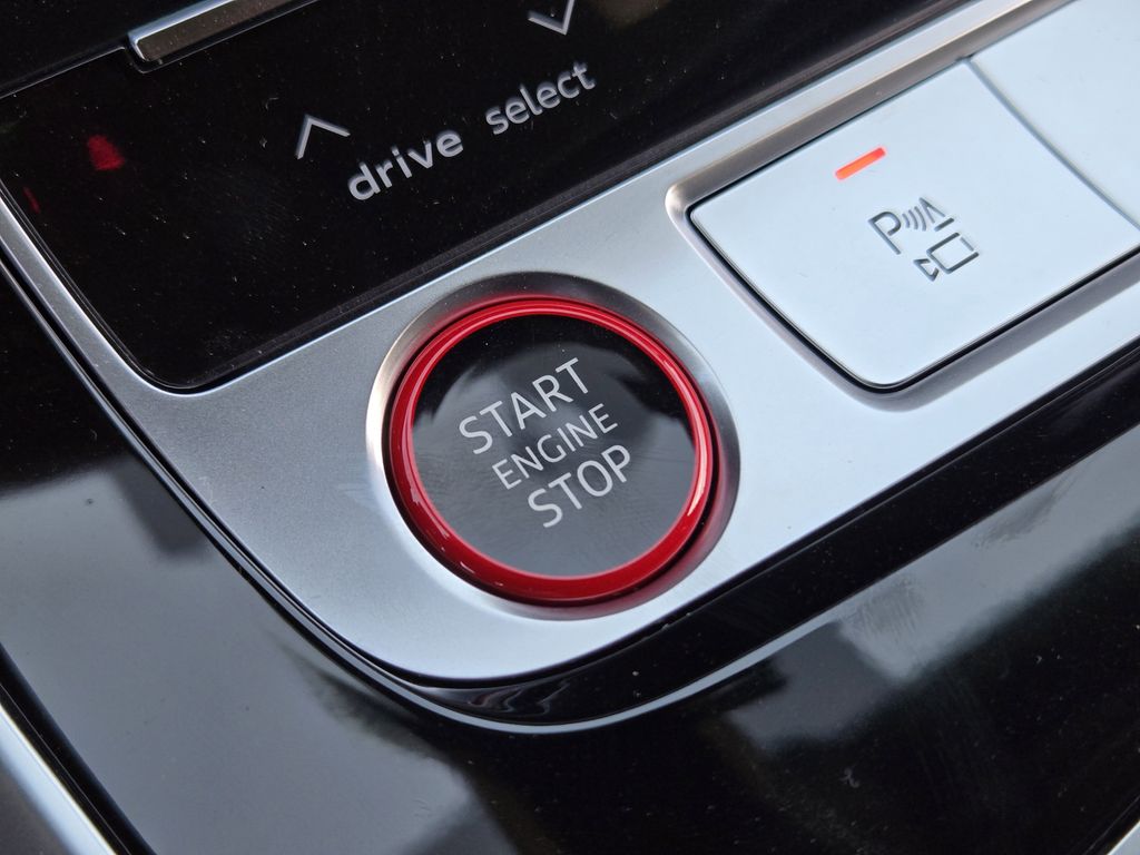 new 2026 Audi SQ7 car, priced at $103,115