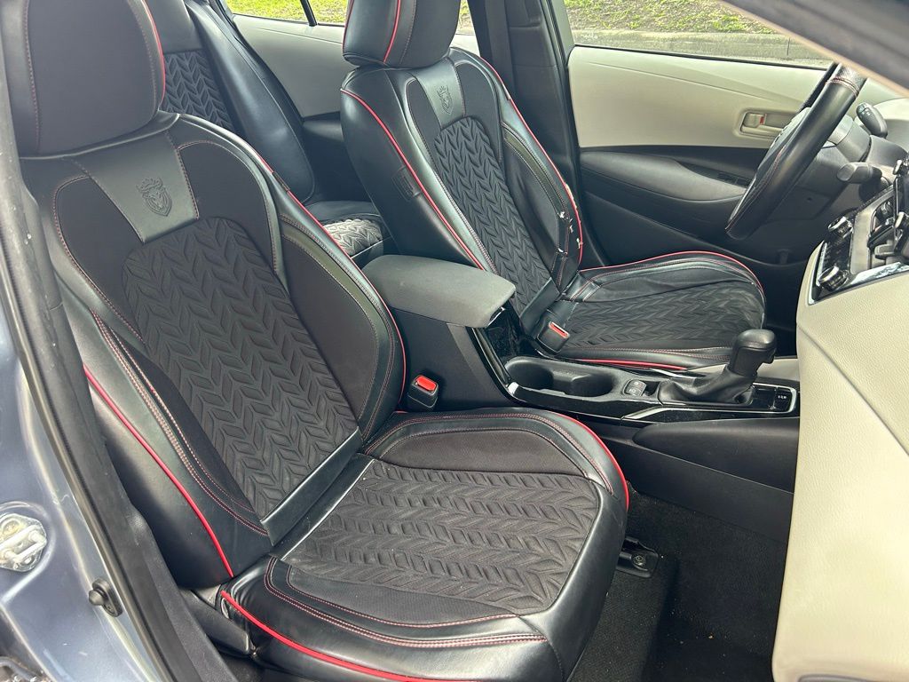 2022 Toyota Corolla LE 15