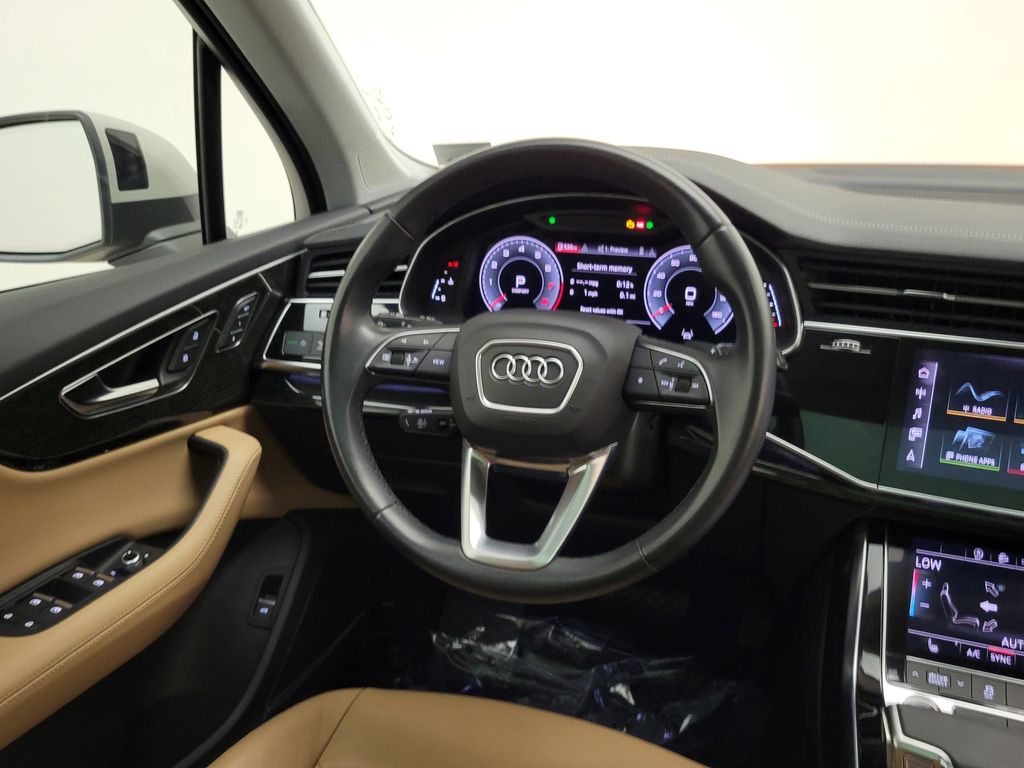 Thumbnail: 2023 Audi Q7 - 20