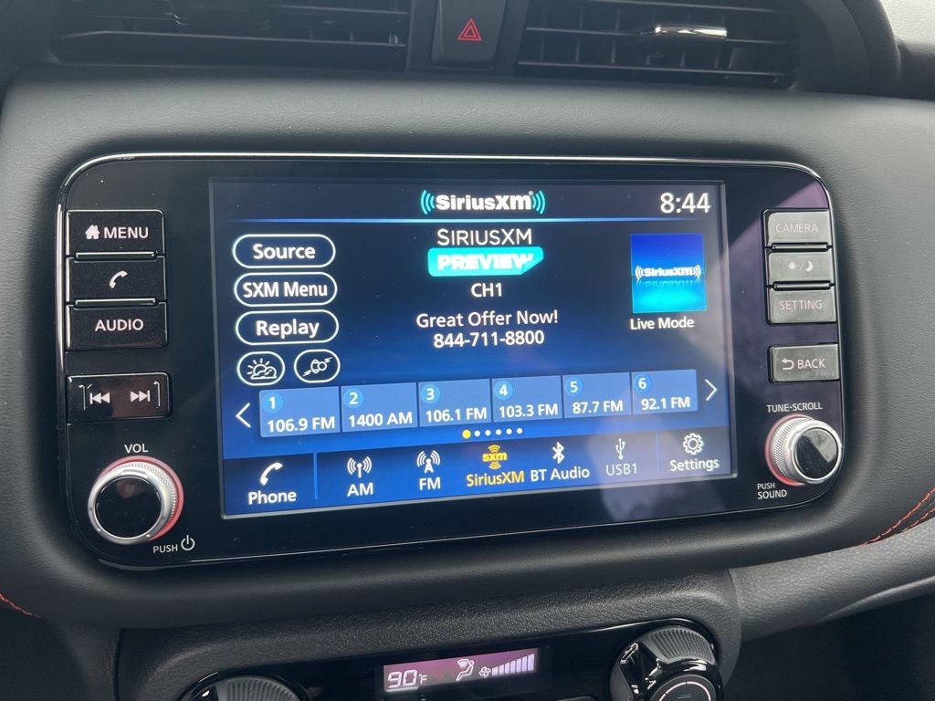 2024 Nissan Kicks SR photo