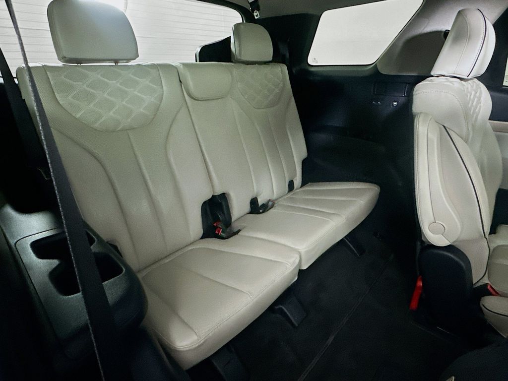 2022 Hyundai Palisade Limited - Photo 8