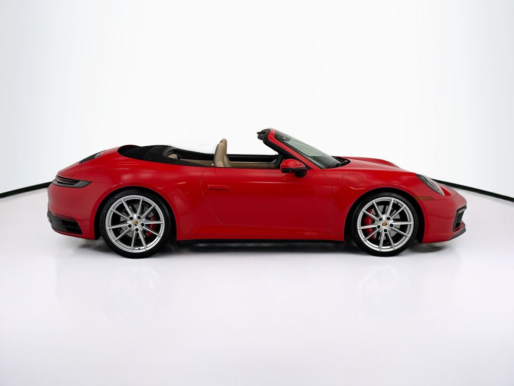 Thumbnail: 2022 Porsche 911 - 4