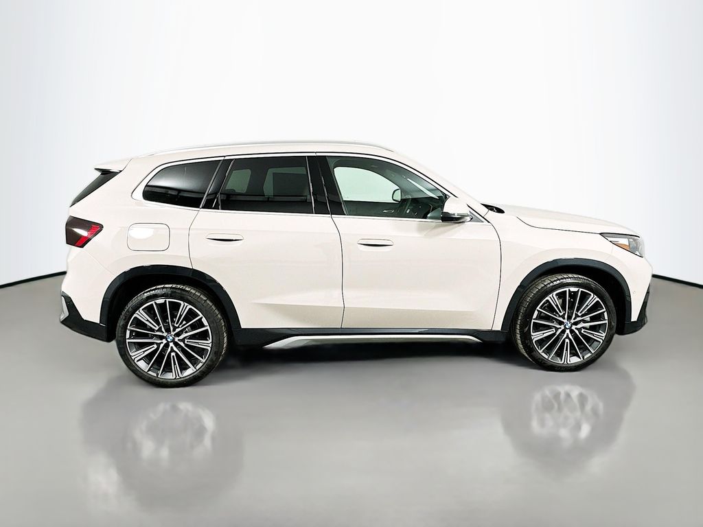 Thumbnail: 2026 BMW X1 - 4