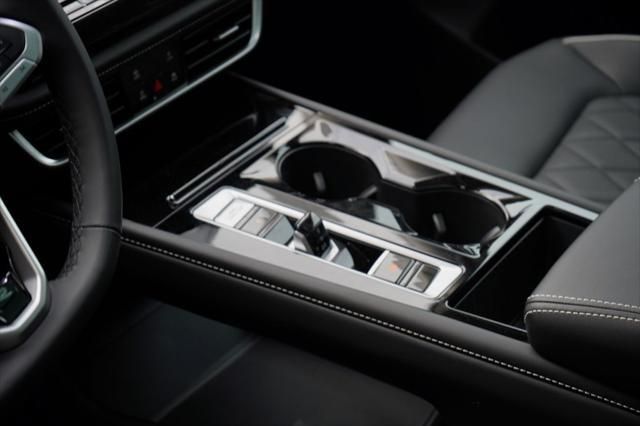 Thumbnail: 2025 Volkswagen Atlas - 9