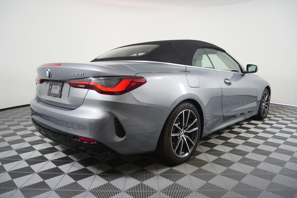 Thumbnail: 2025 BMW 4 Series - 3