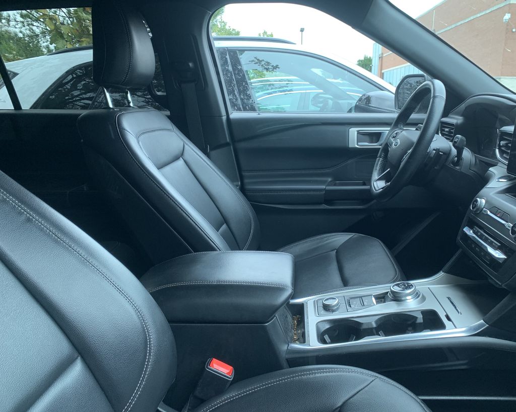 Thumbnail: 2020 Ford Explorer - 9