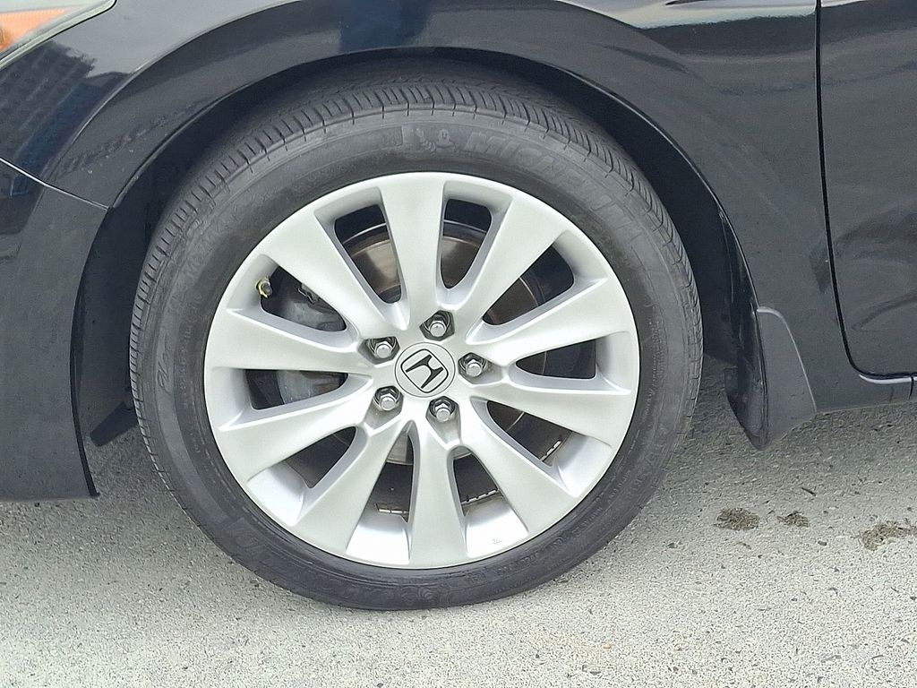 Thumbnail: 2010 Honda Accord - 11