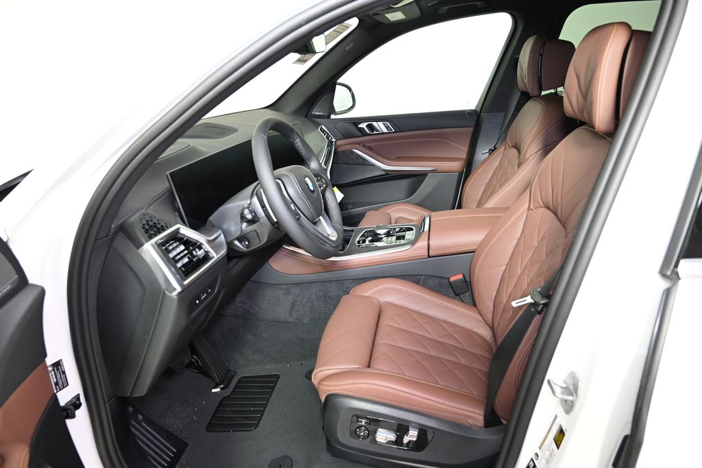 Thumbnail: 2026 BMW X5 - 14