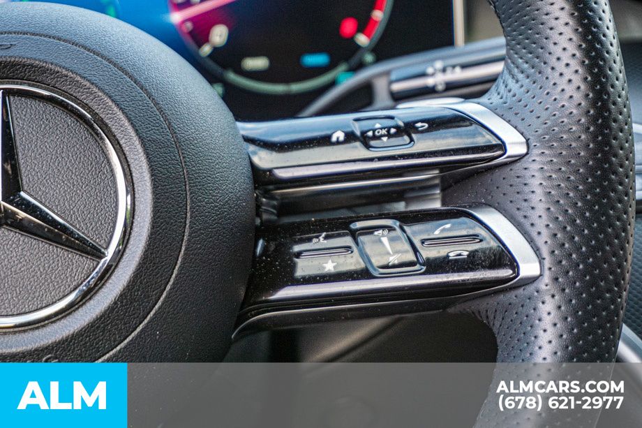 Used 2024 Black Mercedes-Benz C 300 image 29