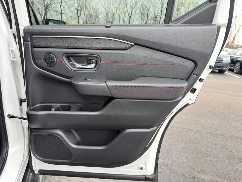 Thumbnail: 2026 Honda Pilot - 26