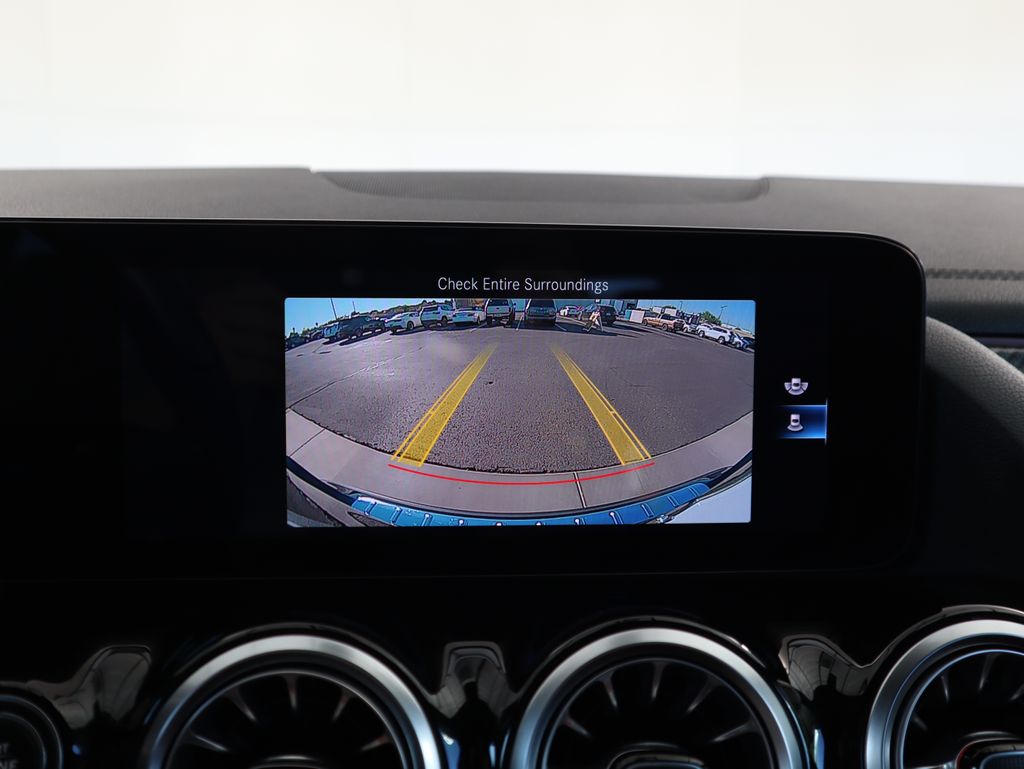 Thumbnail: 2022 Mercedes-Benz GLA - 15