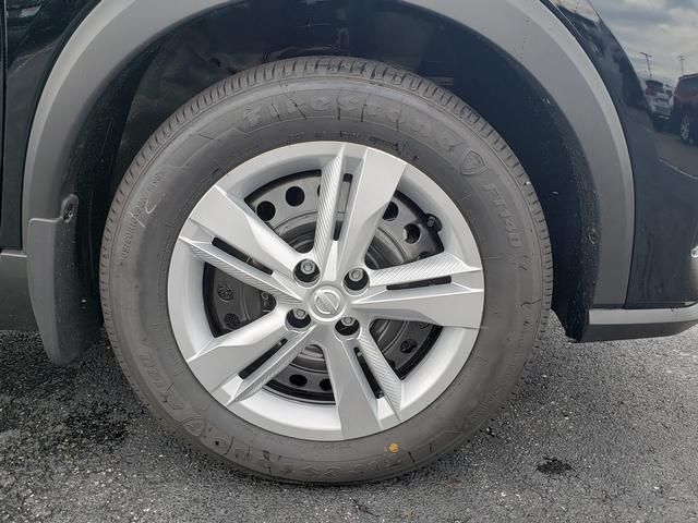 new 2025 Nissan Kicks Play car, priced at $21,149