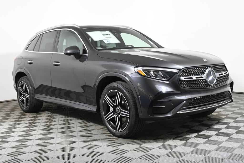 2025 Mercedes-Benz GLC 300 8