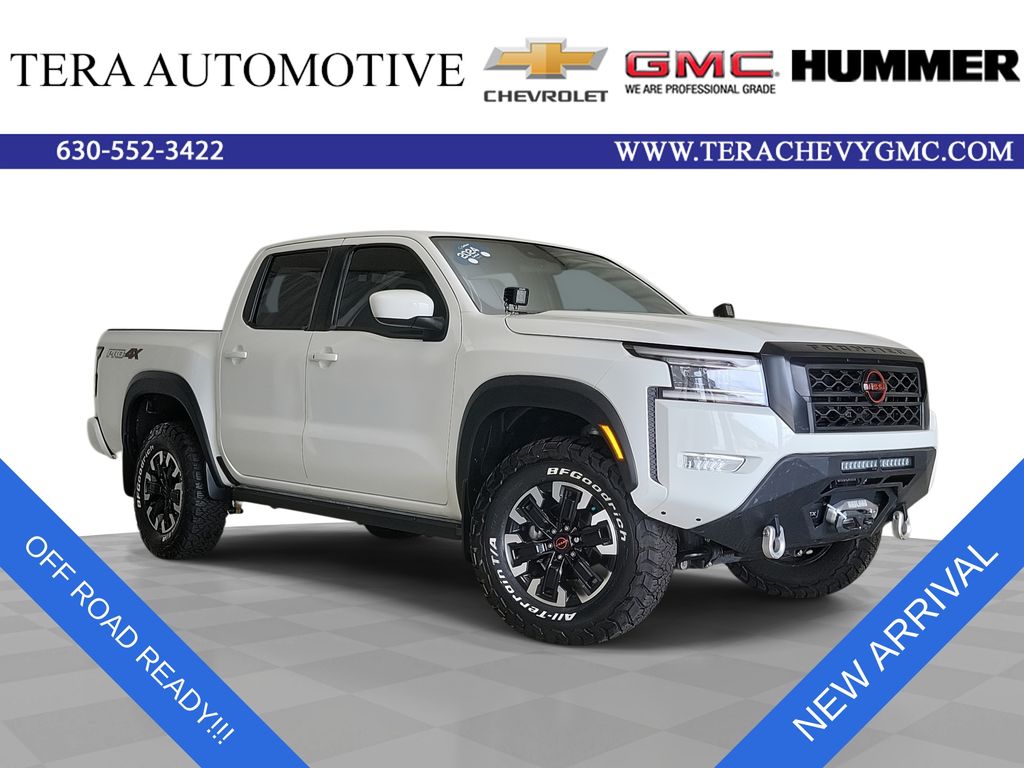 Glacier White 2024 Nissan Frontier Pickup Truck Four-Wheel Drive 9-Speed Automatic Overdrive