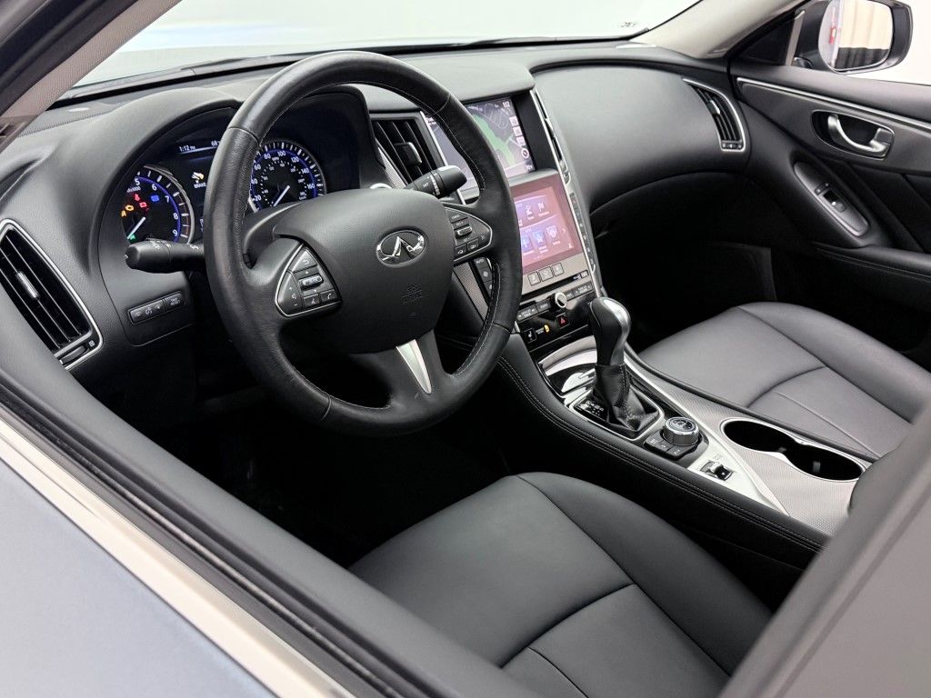 Thumbnail: 2016 INFINITI Q50 - 27