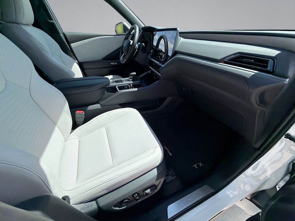 Thumbnail: 2026 Lexus TX - 15